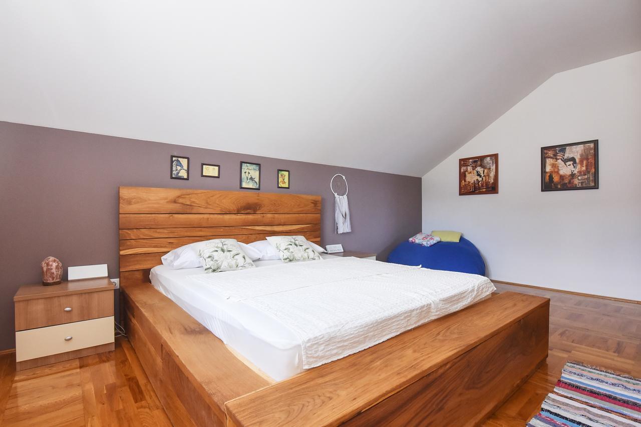 Apartment Larisa Gornji Karin Exteriér fotografie
