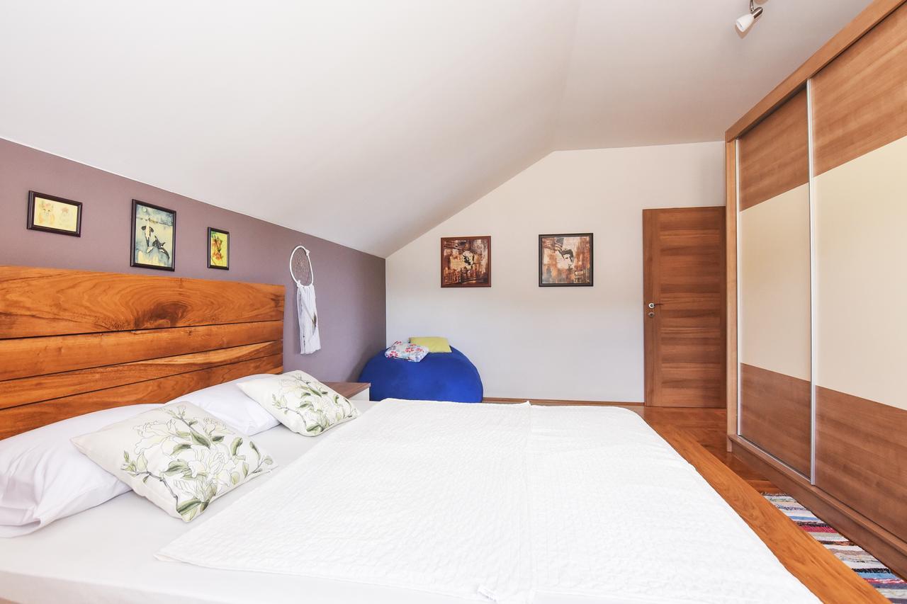 Apartment Larisa Gornji Karin Exteriér fotografie
